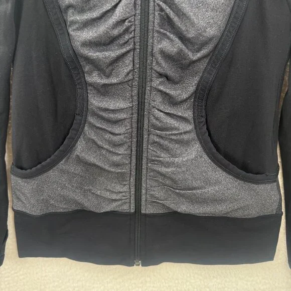 Lululemon Rare Black & Gray Pure Balance Jacket Size 8 - Picture 4 of 10